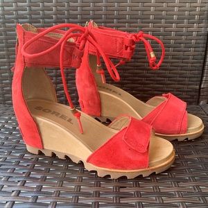 Worn once: Sz 7 SOREL Joanie Ankle Lace Sandal RED
